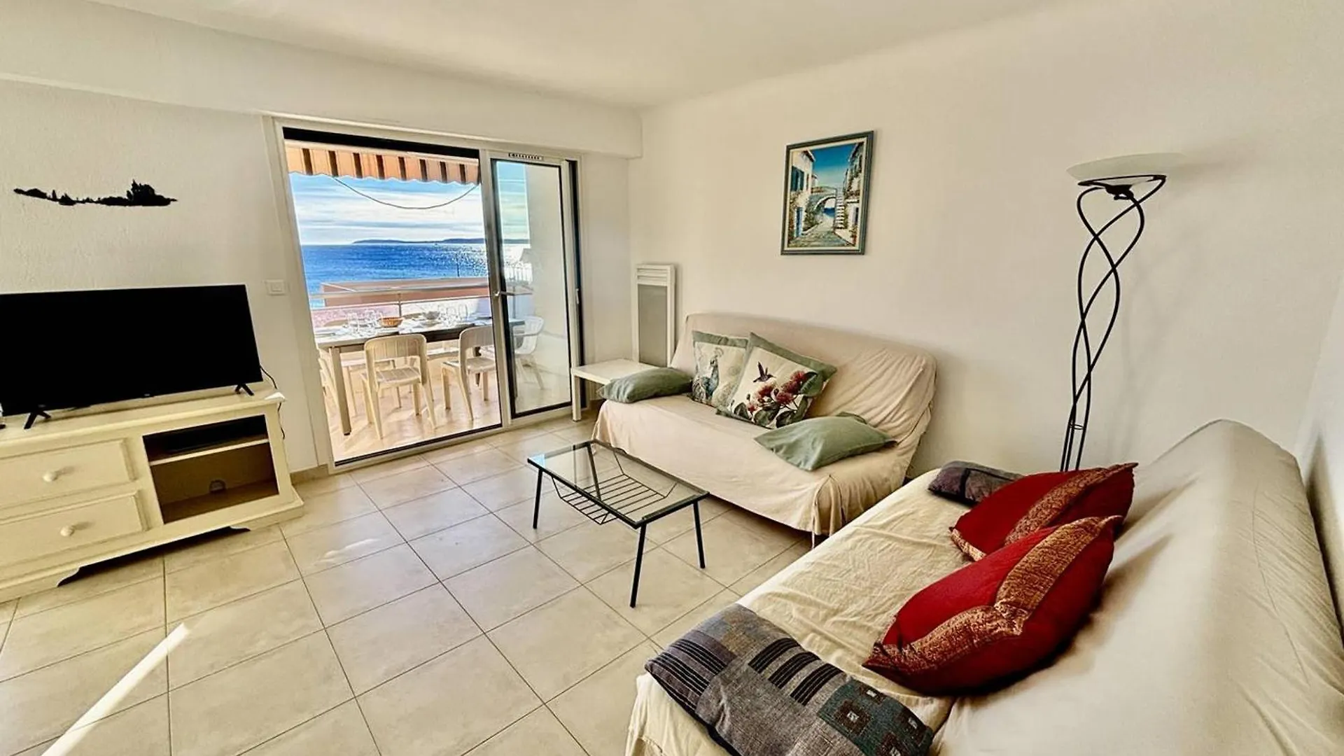 Appartement Lumineux Avec Terrasse Et Acces Plage - Fr-1-816-15 Le Lavandou